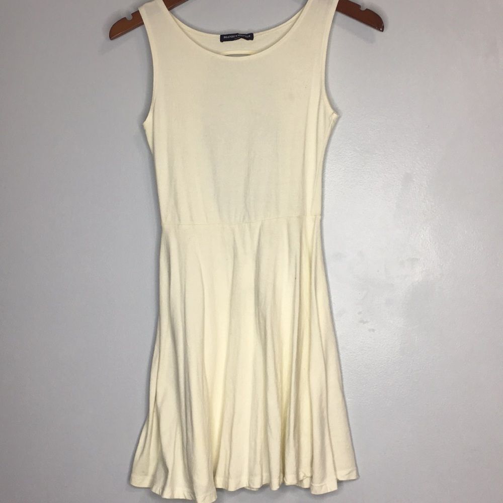 Brandy Melville casual knit open back dress Sz: OS